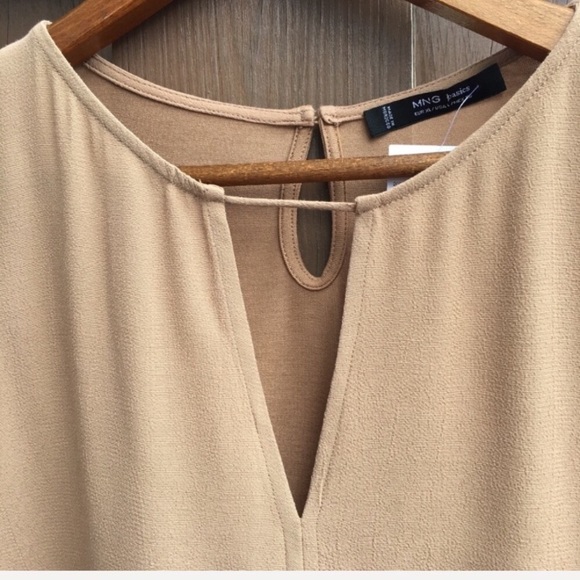 NWOT MNG BASICS camel closed v neck blouse - Picture 2 of 7